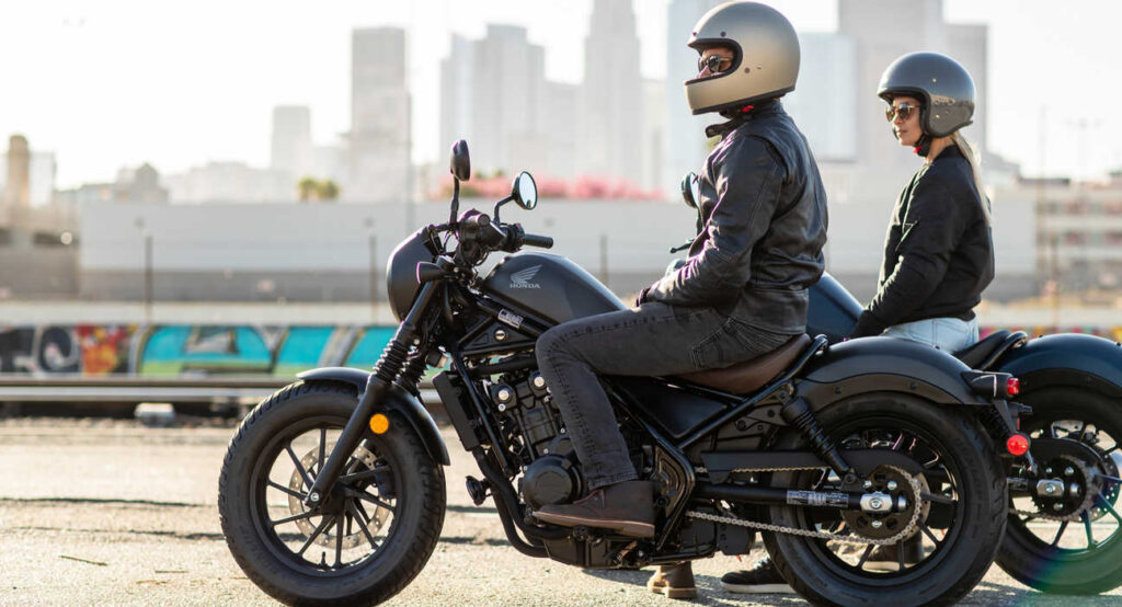 バイク乗りはなぜ革ジャンを着るのか かっこいい Zetalog