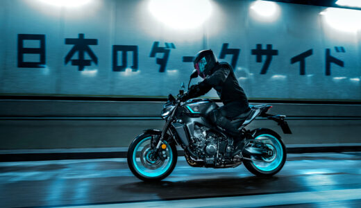 夜のバイクは、ちょっとだけ特別な時間。