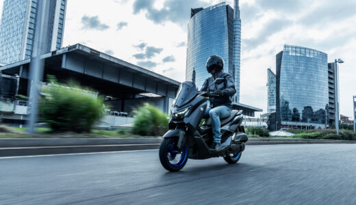 【通勤・街乗り・ロングツーリング全部OK】ヤマハNMAX155が最強の“マルチユーススクーター”な件