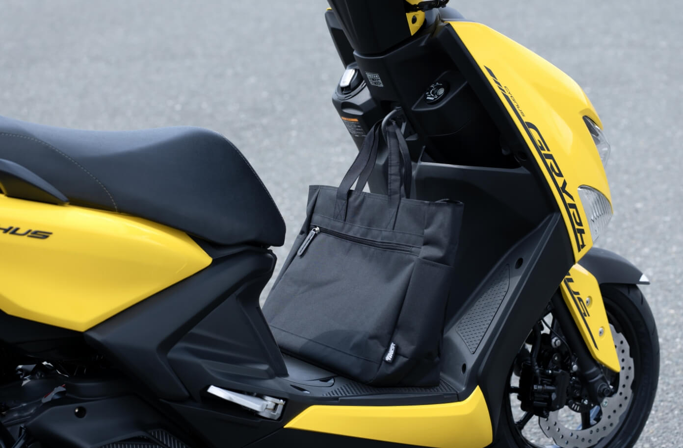 PCX乗りが語る】ヤマハ「シグナス グリファス」は通勤最強？実際に乗っ