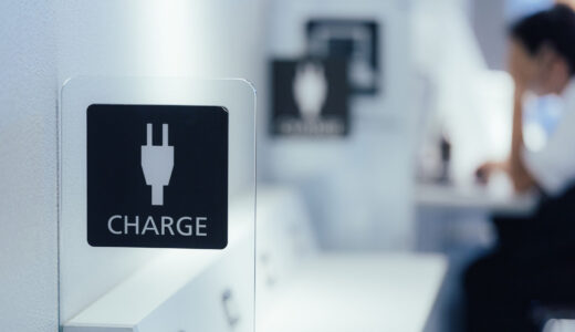 【冬のバイク】突然のバッテリー上がりに焦らない！押しがけ・ジャンプスターター・トリクル充電器の完全ガイド