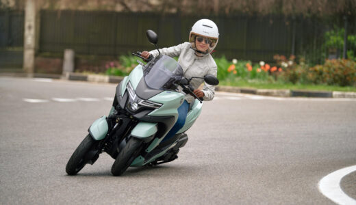 【新型トリシティ125】2025年モデルは「TMAX顔」で激変！ついに手に入れたスタイリッシュな3輪生活