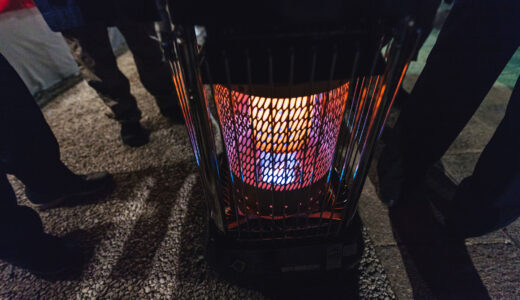 【冬のバイク】お尻が温かいと世界が変わる！後付け「シートヒーター」対決｜カエディア vs コミネ